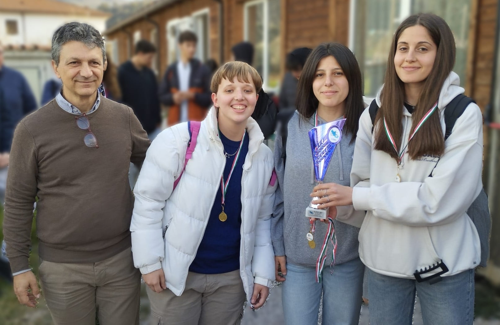 Premiazione della squadra Allieve (Colasanti Francesca, Gastaldello Selvaggia, Rossi Cristina, Vespaziani Caterina, Colasanti Chiara)