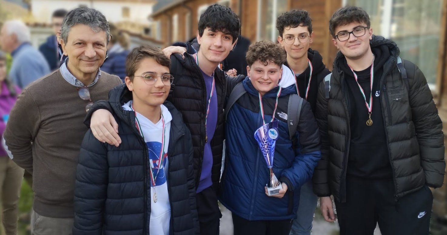 Premiazione della squadra Allievi (Marchioni Gianluigi, Marini Emanuele, Petrongari Giacomo, Puligheddu Davide, Sciarra Filippo)